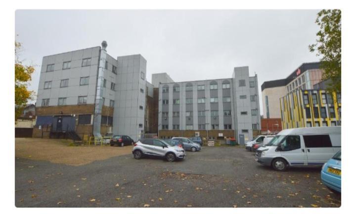 Spacious Modern Flat In Luton Town Centre Kültér fotó
